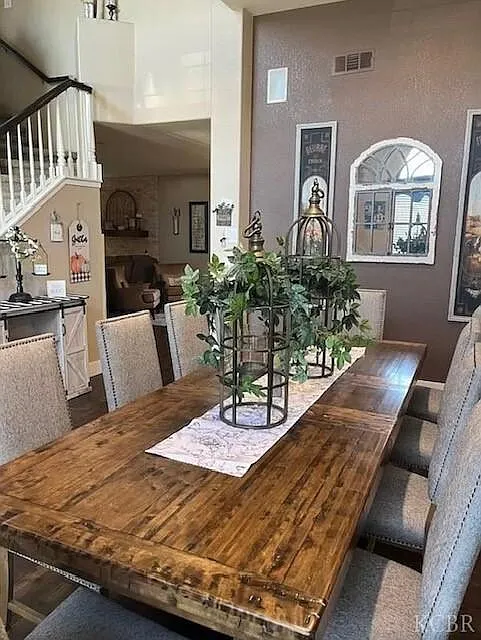 4 bed, 1887 sqft, $3,000 — Photo 4