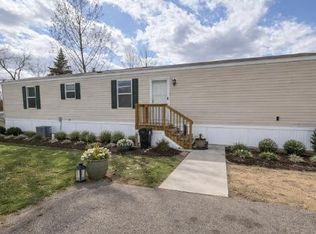 77 Hollywood Dr #183, Madison, WI 53713