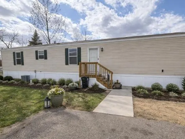 77 Hollywood Dr #183, Madison, WI 53713