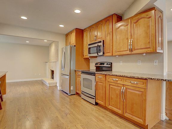 3rd image of 6581 E Dakota Ave