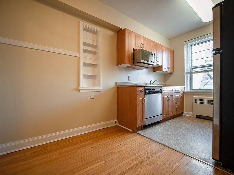 250 Broadway Ave #2 — Photo 13
