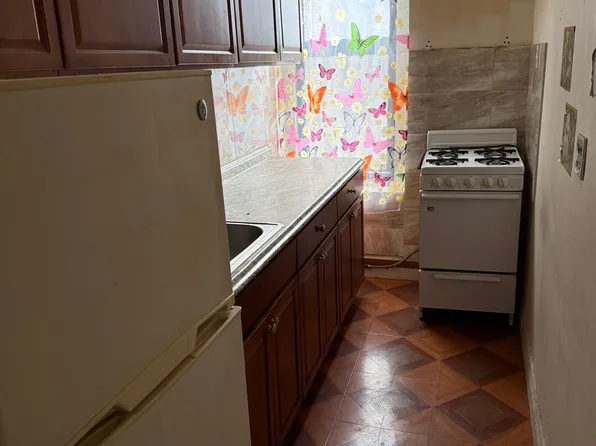 1610 Avenue P image 1 of 6