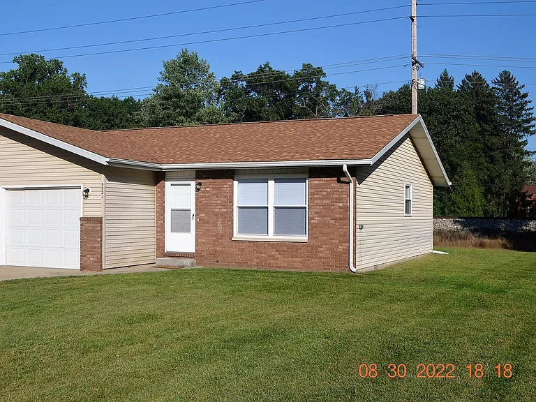 5521 E Karen Ct — Photo 1