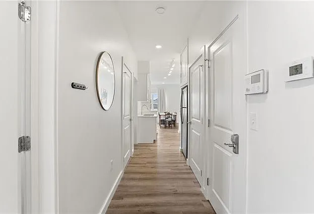 2 bed, 2.0 bath, 959 sqft, $2,400 — Photo 3