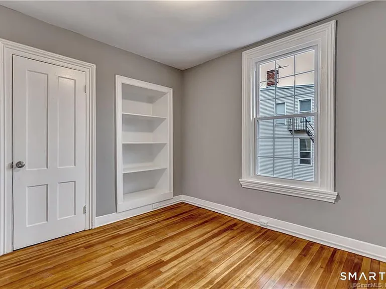 981 State St #2 — Photo 10