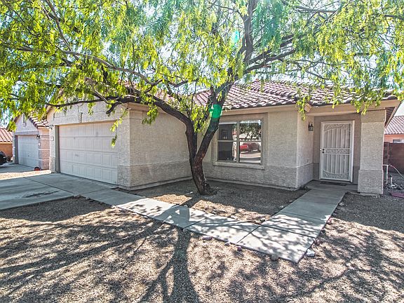 2nd image of 3925 W Oak Springs Trl