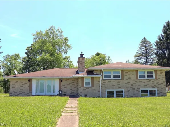 1360 Saint Johns Rd, Colliers, WV 26035