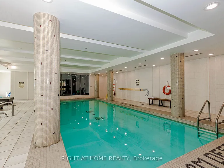 88 Broadway Ave E #1605 — Photo 38