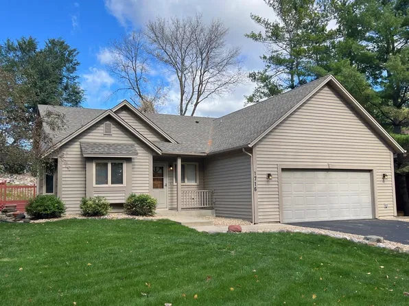 1716 Slater Ln, Burnsville, MN 55337