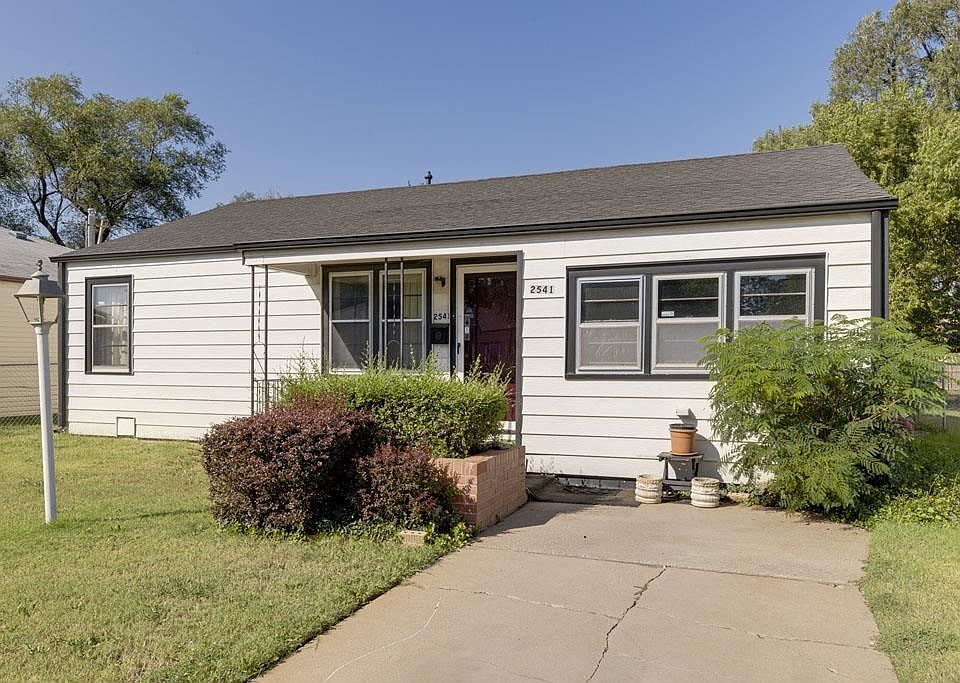 1st image of 2541 N Minneapolis Ave