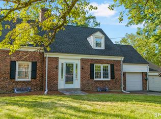 282 Tunxis Road, West Hartford, CT 06107