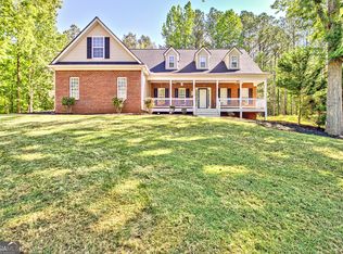 65 Walton Place Dr, Newnan, GA 30263