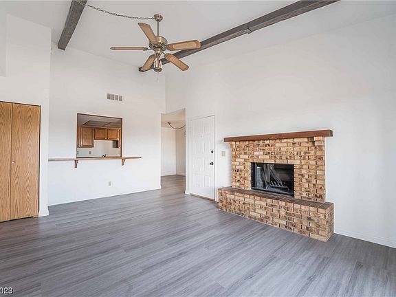 2nd image of 2921 Country Manor Ln APT 140