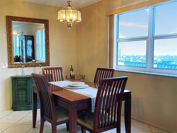 5th image of 4010 Galt Ocean Dr APT 812