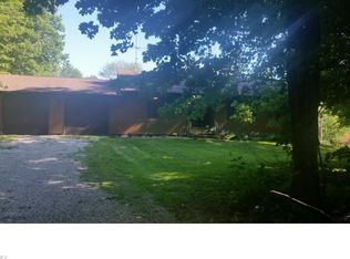 1824 Jefferson Eagleville Rd, Jefferson, OH 44047