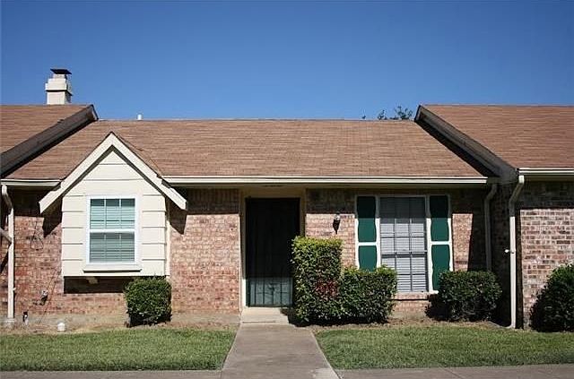 1st image of 8 E Creek Dr #16