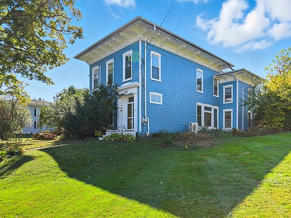 4th image of 207 York Ave