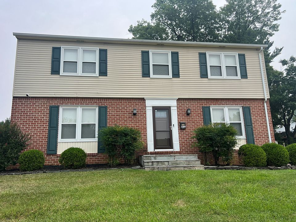 1st image of 1305 Pleasant Valley Dr