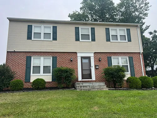 1305 Pleasant Valley Dr Photo 1