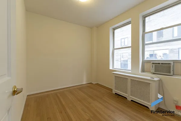 Rented by FirstService Realty (legacy) | media 30