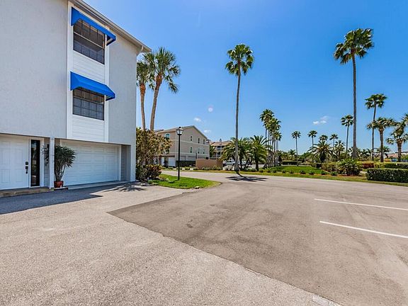 3rd image of 745 Pinellas Bayway S APT 301