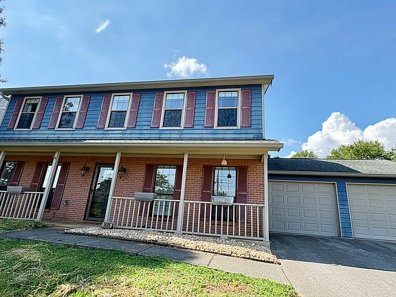 3rd image of 1005 Harbour Shore Dr