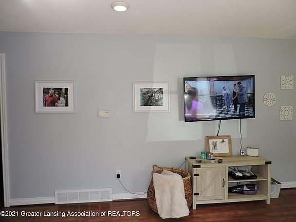 5th image of 601 Cohalben St