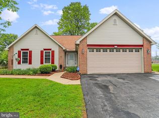 109 Finch Ln, Falling Waters, WV 25419