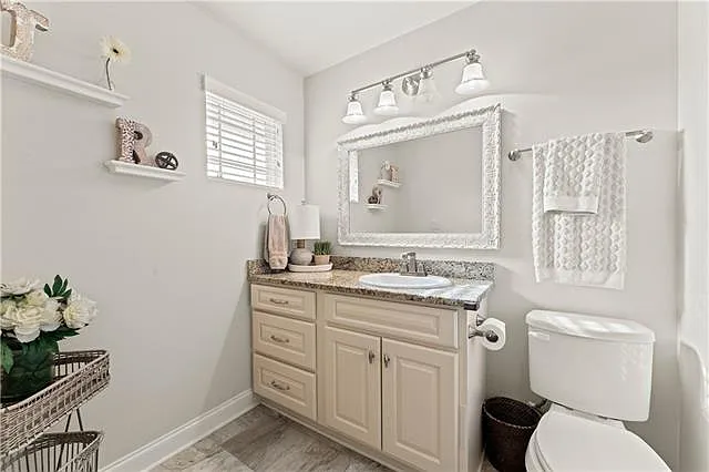 17014 Octavia St — Photo 17