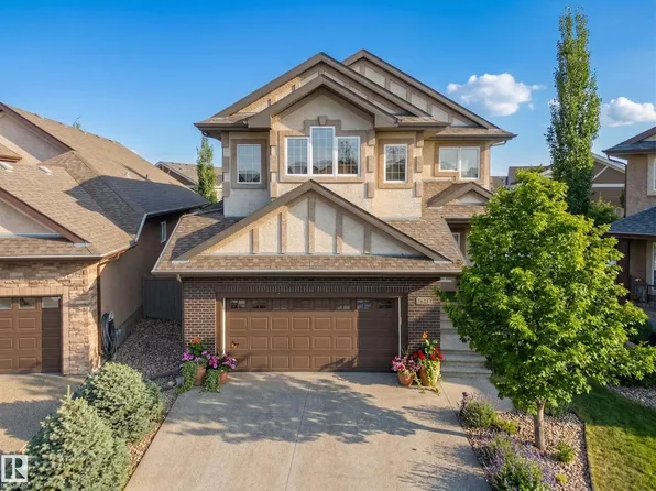 2422 Warry Pl SW, Edmonton, AB T6W 0P1