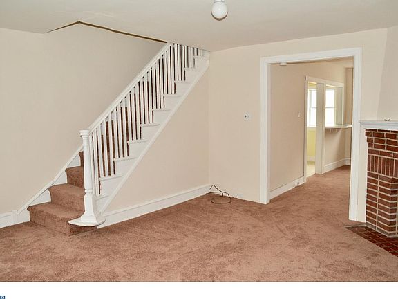 3rd image of 7151 Clover Ln