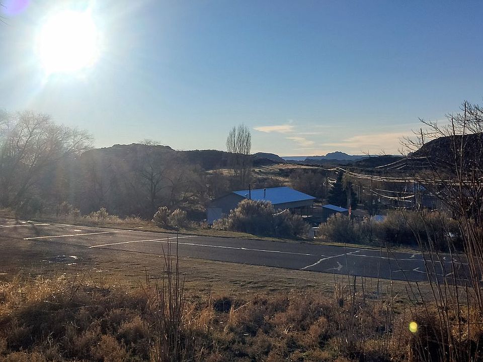 2nd image of McNett Ave