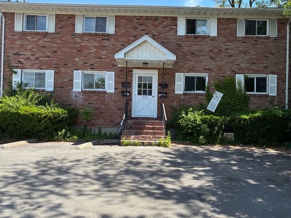 1601 Straight Path APT 1R