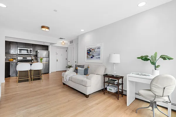 Sold by Cooper & Cooper Real Estate | media 4