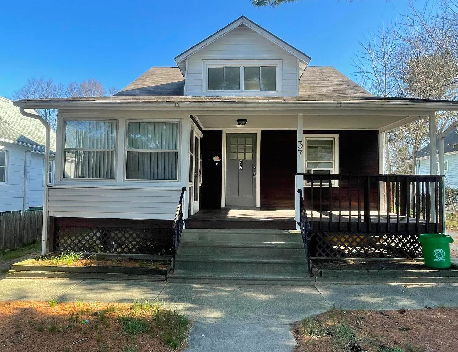 4 bed, 1683 sqft, $2,000 — Photo 1