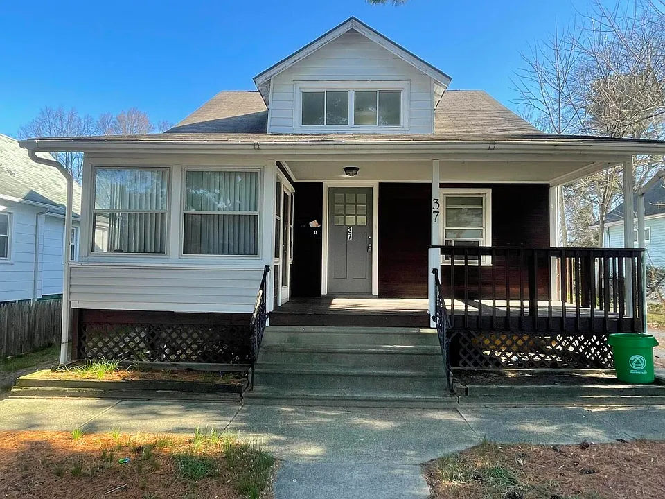 37 E Gloucester Pike #1
