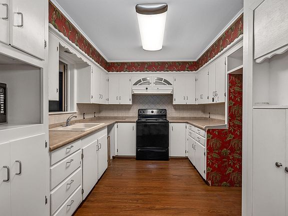 5th image of 1703 N 10th St