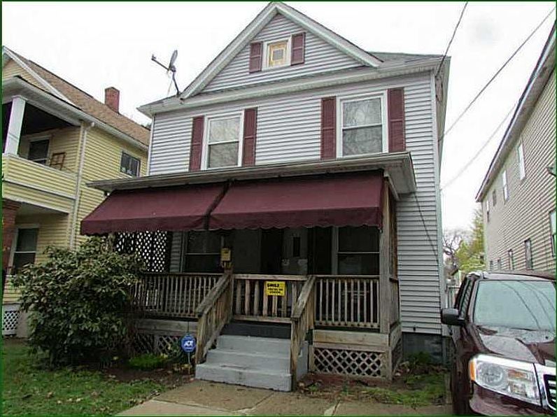 1st image of 750 E 25th St