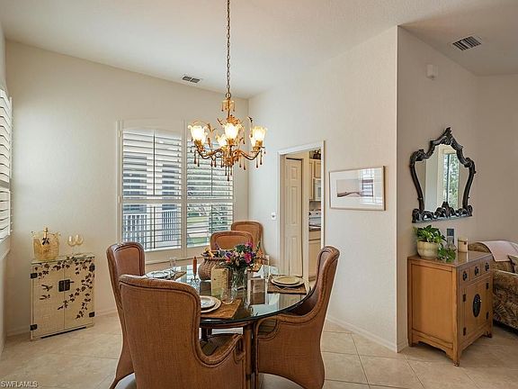 4th image of 9111 Las Maderas Dr Unit 201