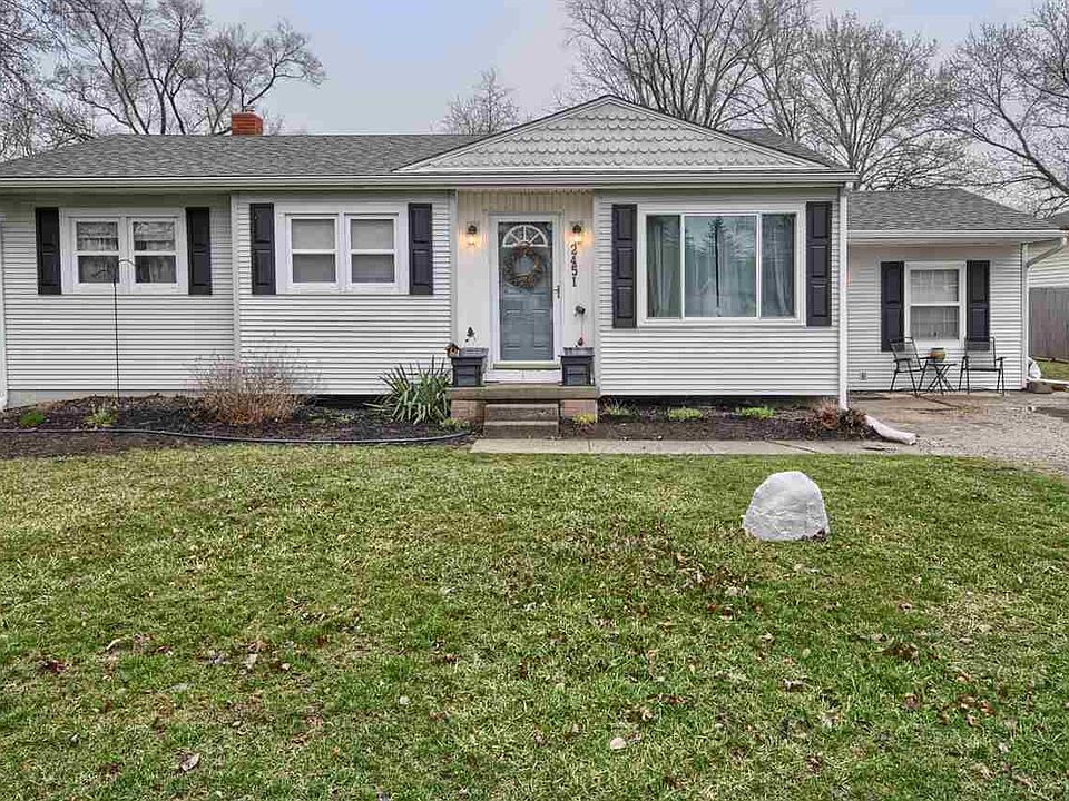 1st image of 2451 Maplelawn Dr