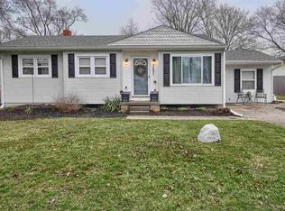 2451 Maplelawn Dr, Burton, MI 48519