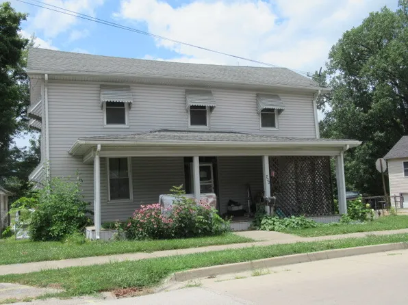 233 Buena Vista St, Paris, IL 61944
