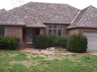 4635 S Stewart Ave, Springfield, MO 65804