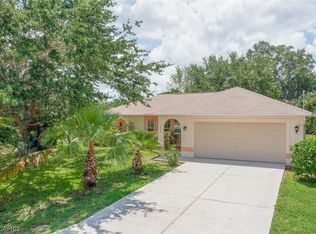 1322 SW 33rd Terrace Cpe, Cape Coral, FL 33904