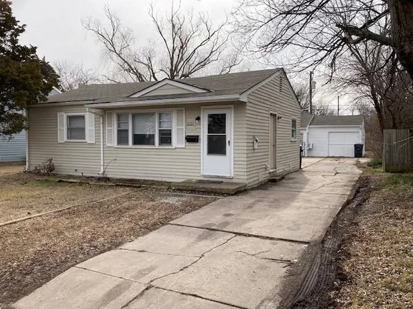 2121 W McCormick Ave #1/2, Wichita, KS 67213