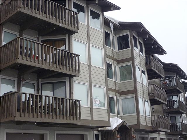 2nd image of 900 Divide Rd #303