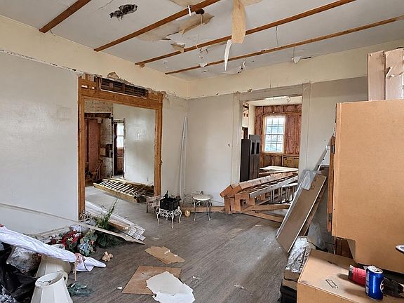 4th image of 115 12th St