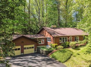 1540 Bryant Ln, Meadowbrook, PA 19046