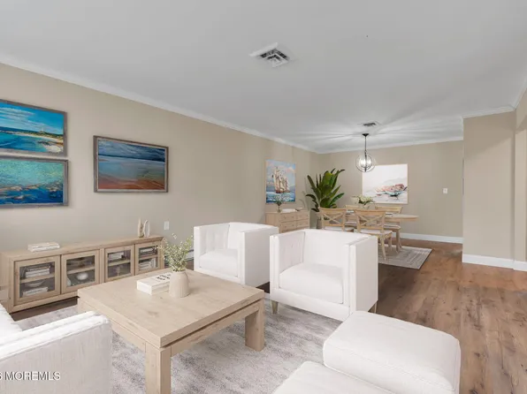 598B Lake Point Drive, Lakewood, NJ 08701