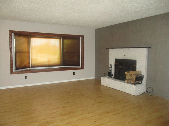 2nd image of 2703 19th Ave W